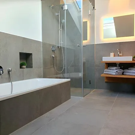 Ferienhaus Berger Mit Eigenen Whirlpool Im Garten Garmisch-Partenkirchen Extérieur photo