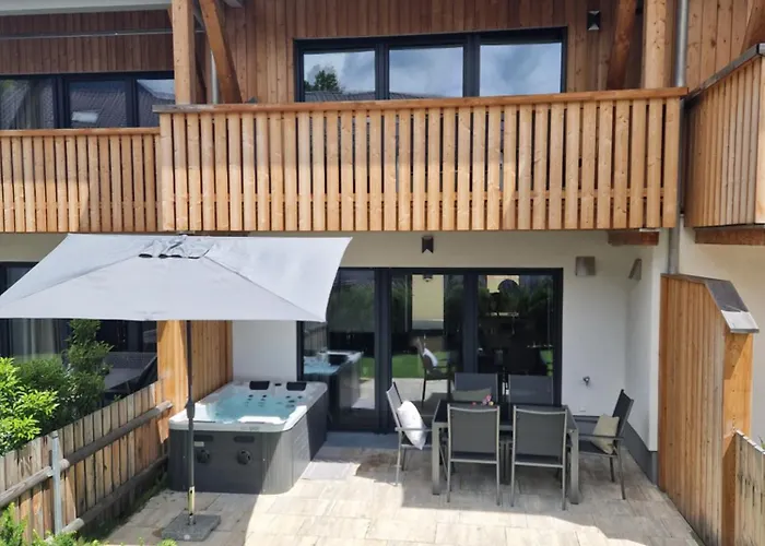 Ferienhaus Berger Mit Eigenen Whirlpool Im Garten